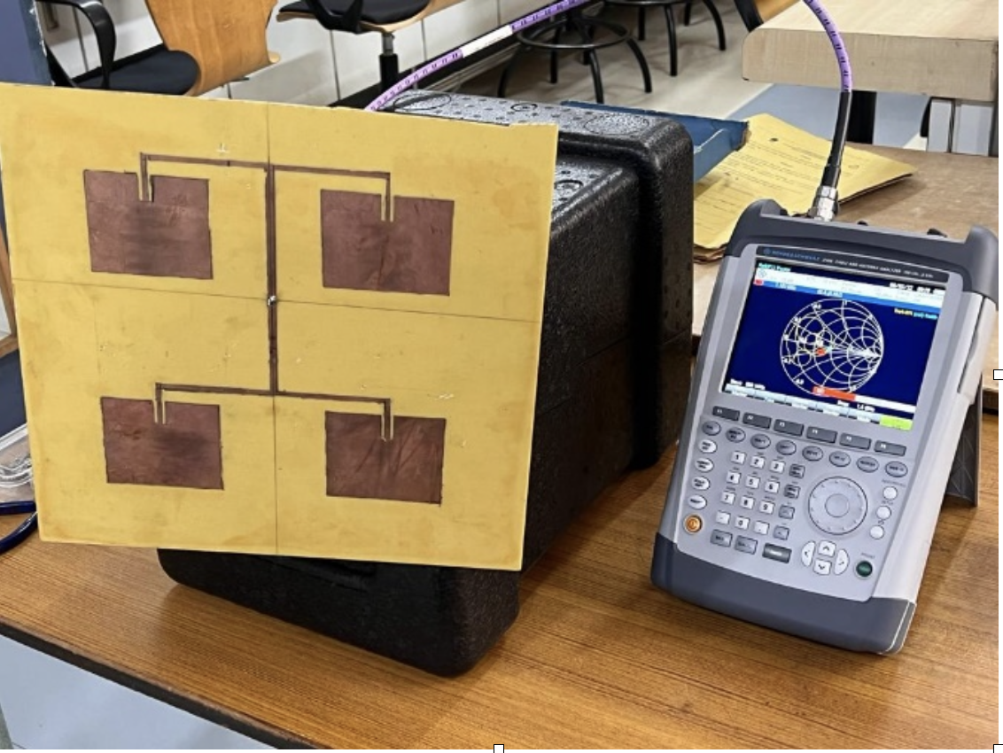 Microstrip array antenna project